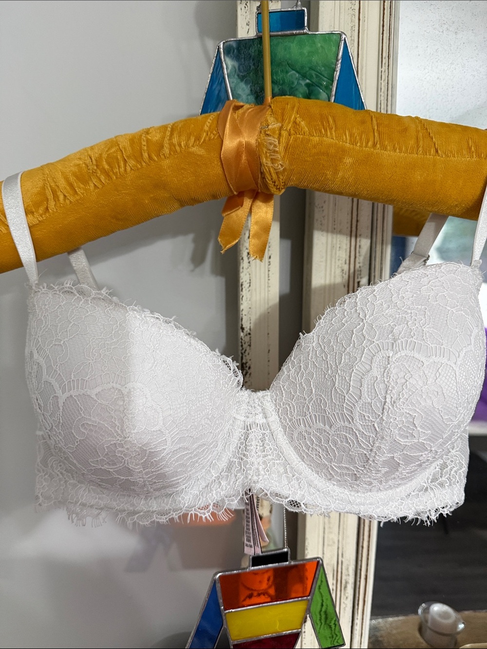 Victoria's Secret White Lace Underwire Bra